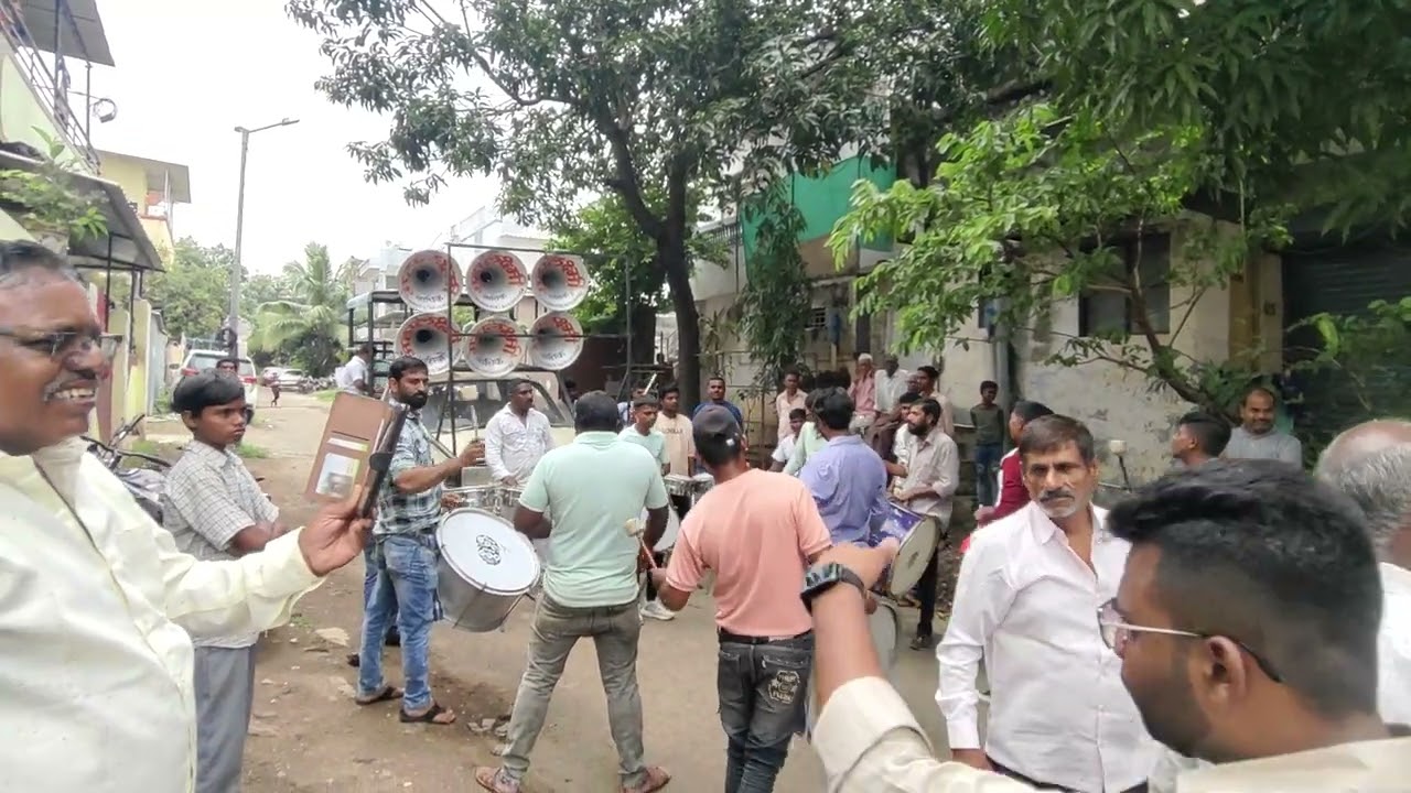 Mahalaxumi banjo group nashik sachin more 9960066513/8999377859