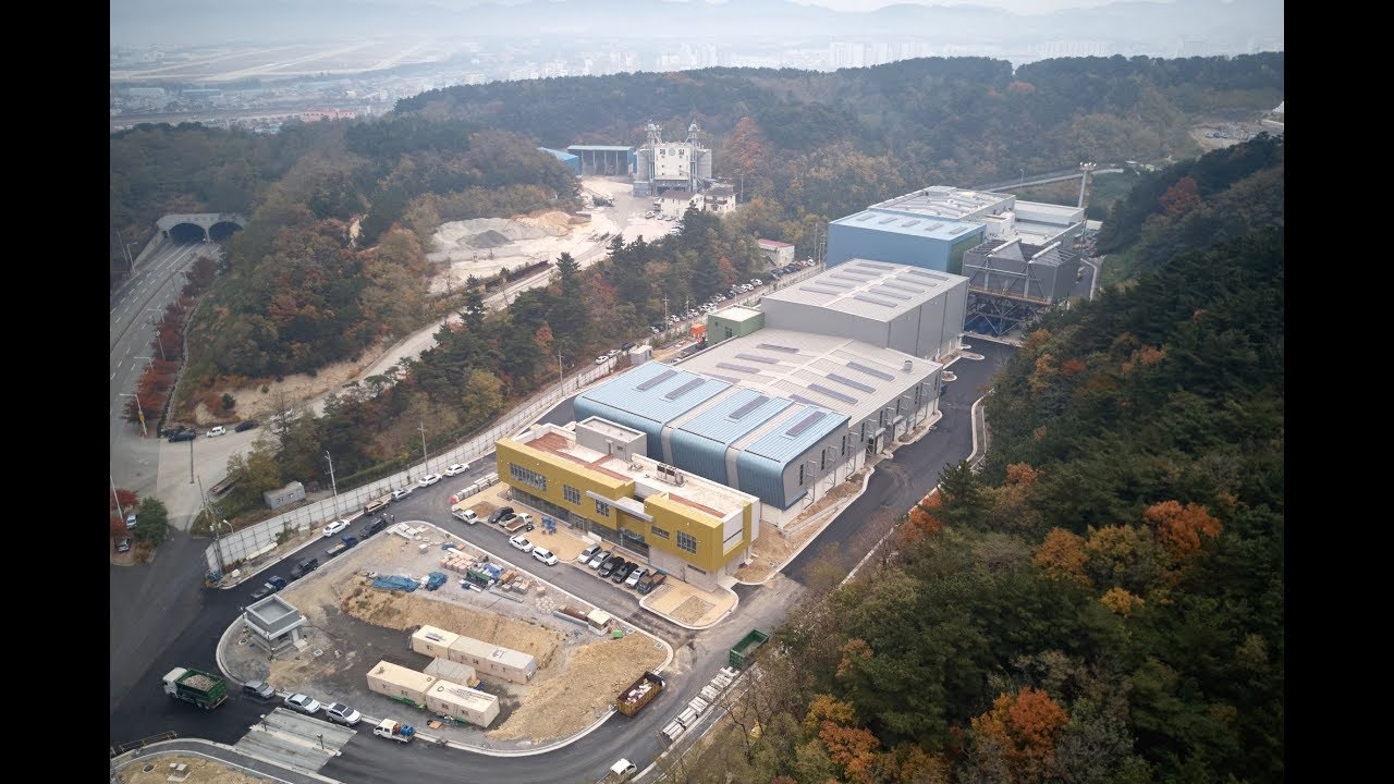 BMH Technology delivered a TYRANNOSAURUS® waste processing plant to POSCO E&C Pohang in South Korea