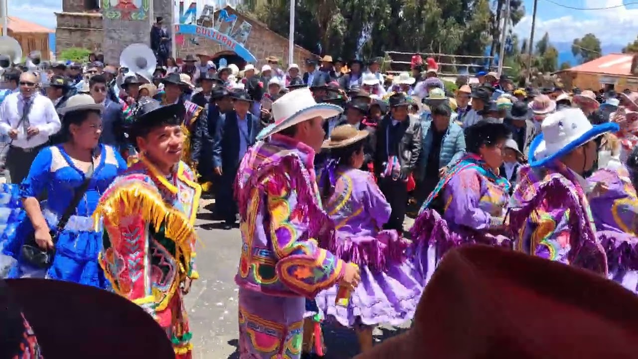 Entrada Folklórica Virgen De La Candelaria Amantani 2026 [Comunidad Santa Rosa]