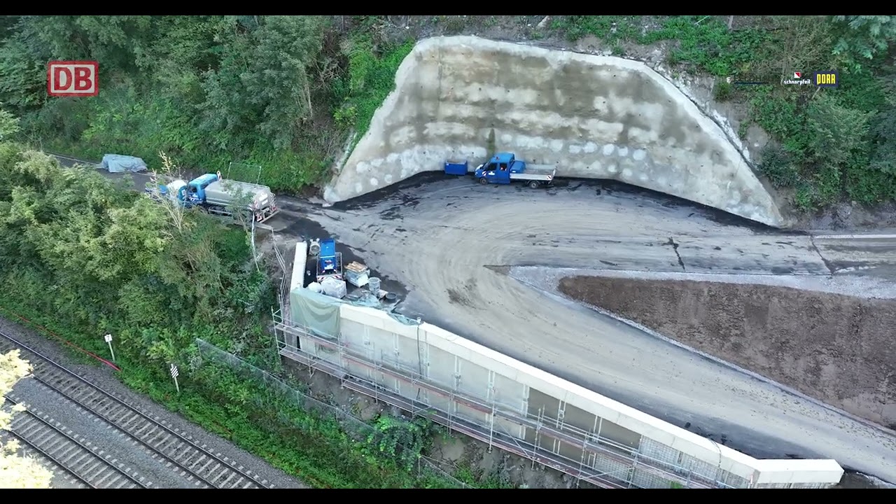 Baustelle Bahn Lahntalbahn Cramberger Tunnel Abriss Portal
