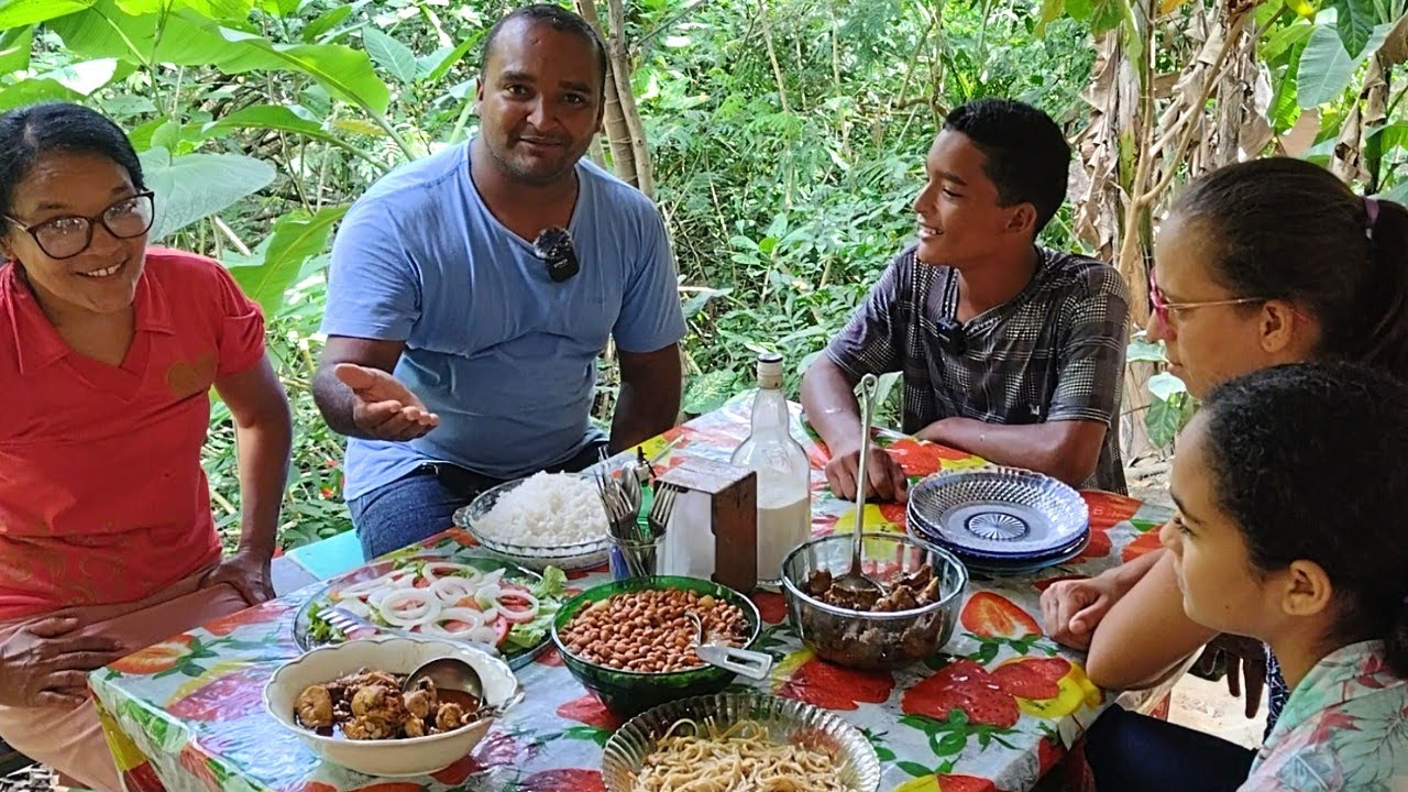 PROVANDO AS COMIDAS NORDESTINA COM A FAMÍLIA NA BICA DO BOLA PONTO TURÍSTICO DE ALTINHO PERNAMBUCO