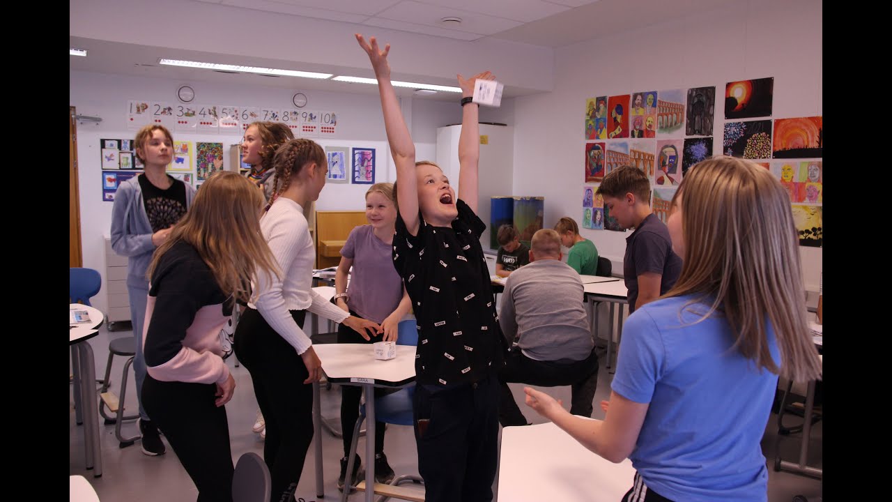 What will you see when visiting a Finnish school with Learning Scoop