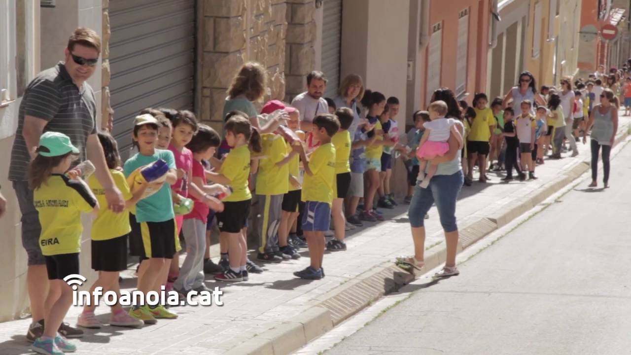 CADENA HUMANA SOLIDÀRIA A MONTBUI