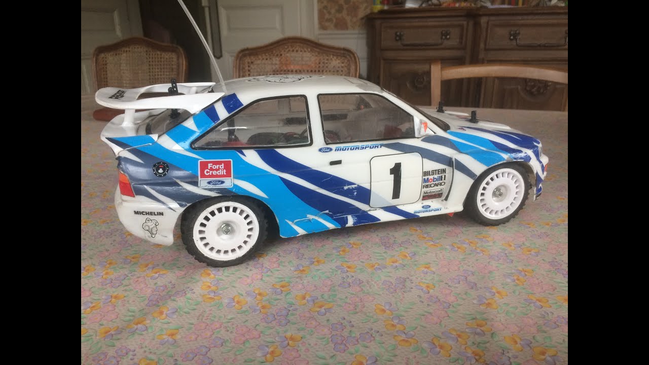 Vintage Tamiya 1/10, FORD escort TA01, CITROEN Xsara TB01, rallye sur gravier fin et sol poussiéreux