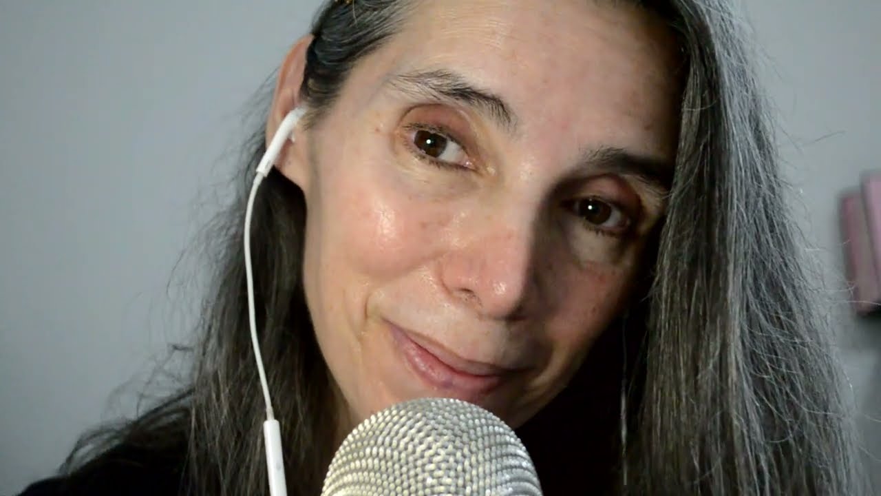 ASMR TE PONGO PESTAÑAS POSTIZAS - CORTE DE CABELLO