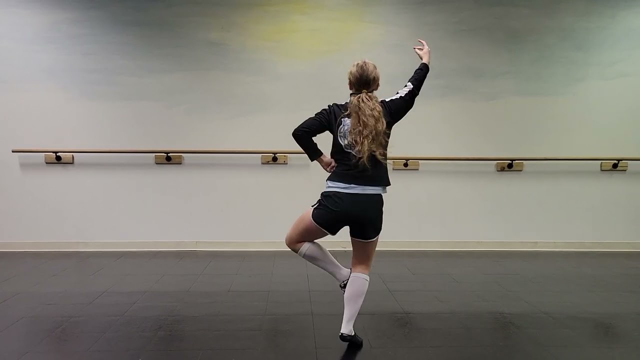 Hop Scotch Polka Highland Dance with music