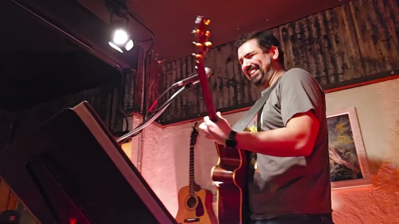 Everlong - Foo Fighters (Acoustic Cover) / Black Dog - Green Valley Lake, CA, USA