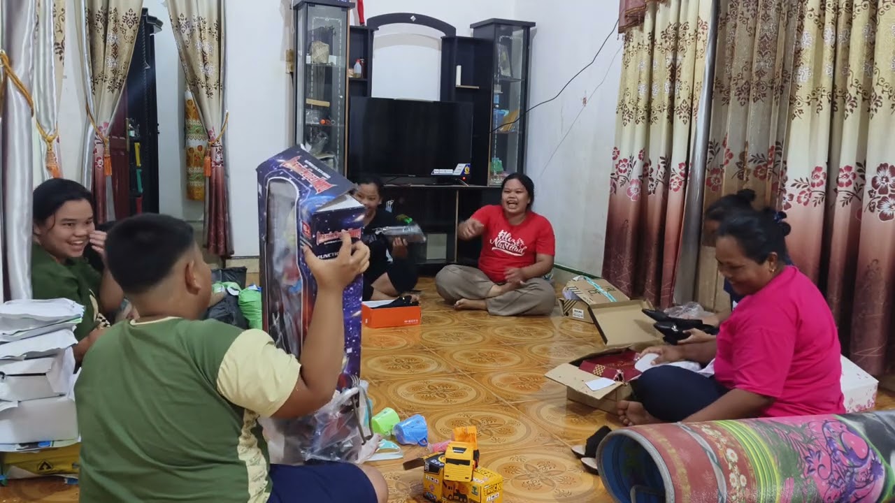 Tukar Kado Natal