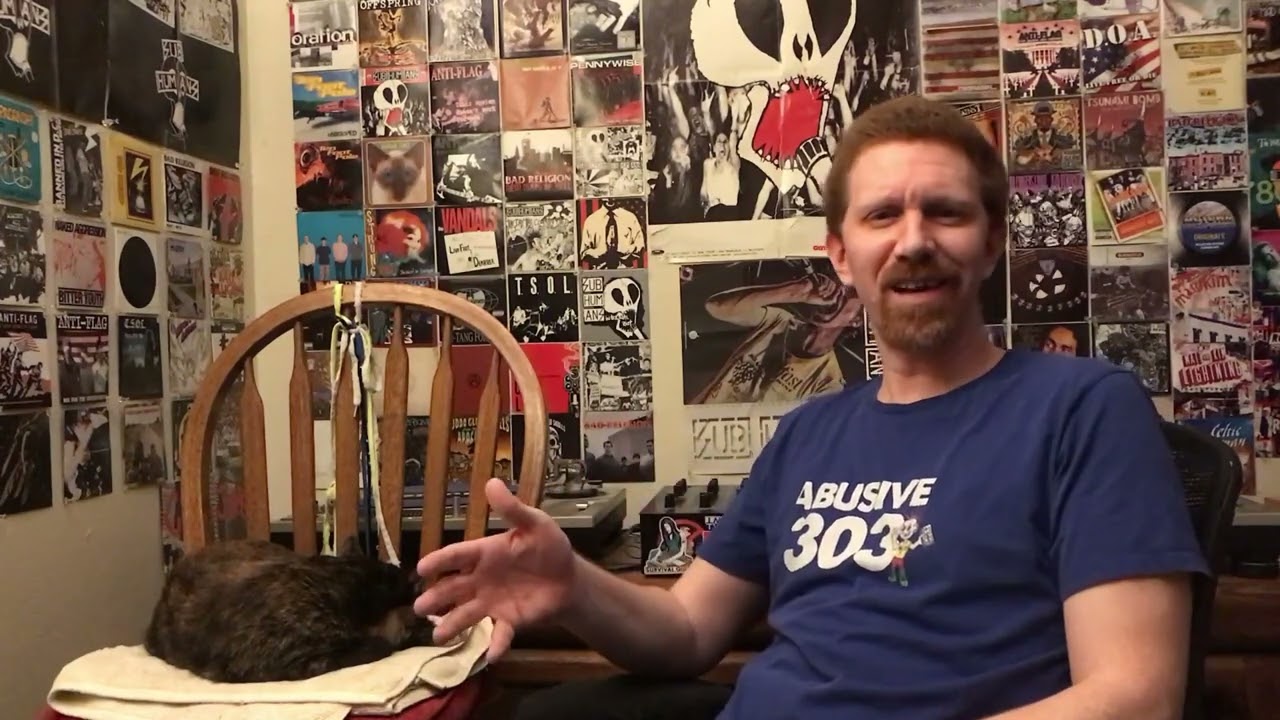 Shnootz - Reaction Video (The Smiths - Half a Person)