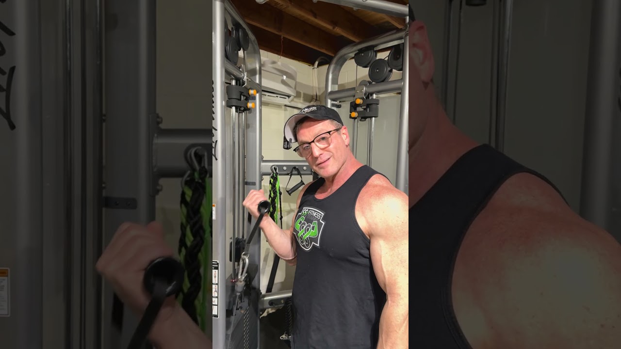 💥💪 Секрет растяжения под нагрузкой для увеличения бицепсов!