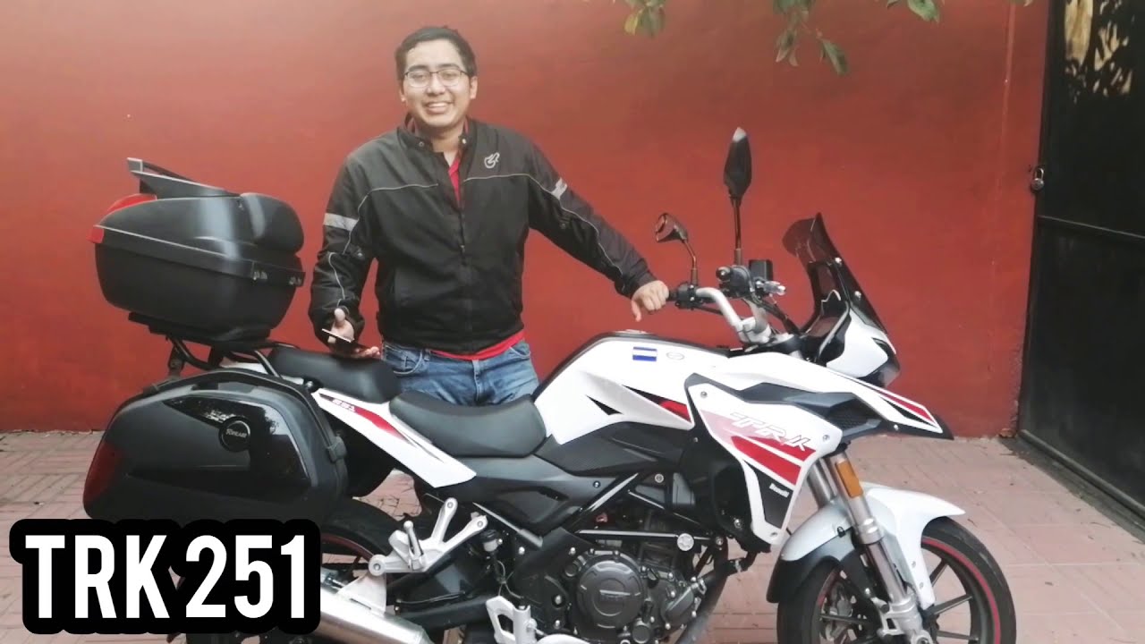 Review de la Benelli TRK 251 después de varios meses de uso