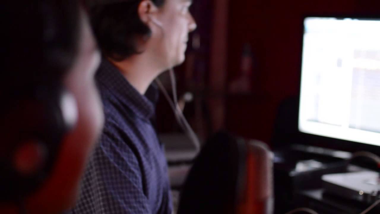 Recibe las fuerzas del cielo - Interpreted by Sarah Mendez