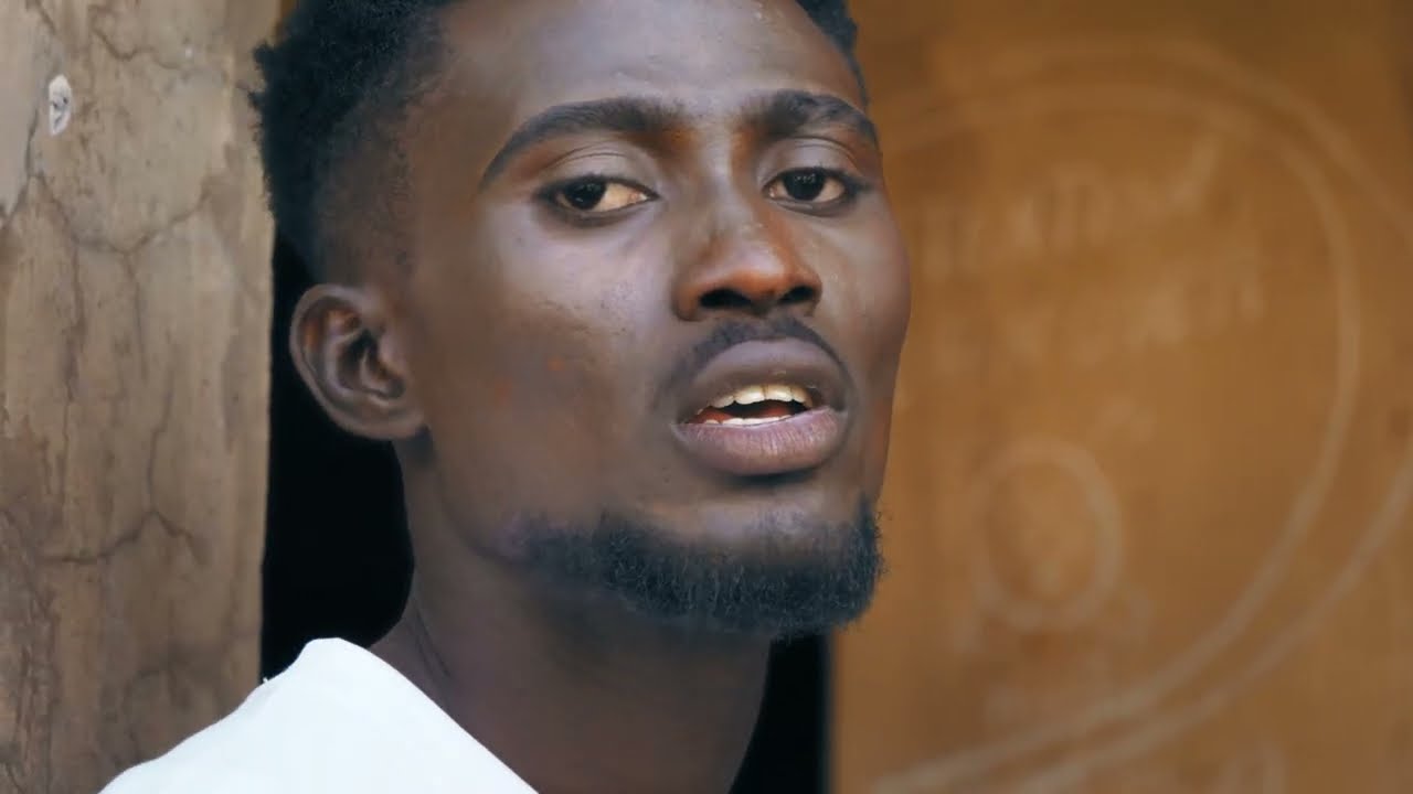 Beleubeleuba - FREE SAL (Clip Officiel)