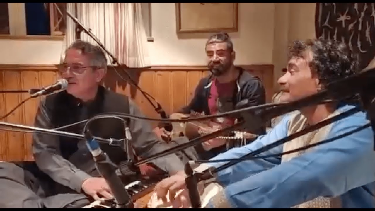 Haroon Bacha - Ghwag Ghwag Woma (Live) (New Pashto Song, 2022) | Karwan | Sweden Ghazal Music Video