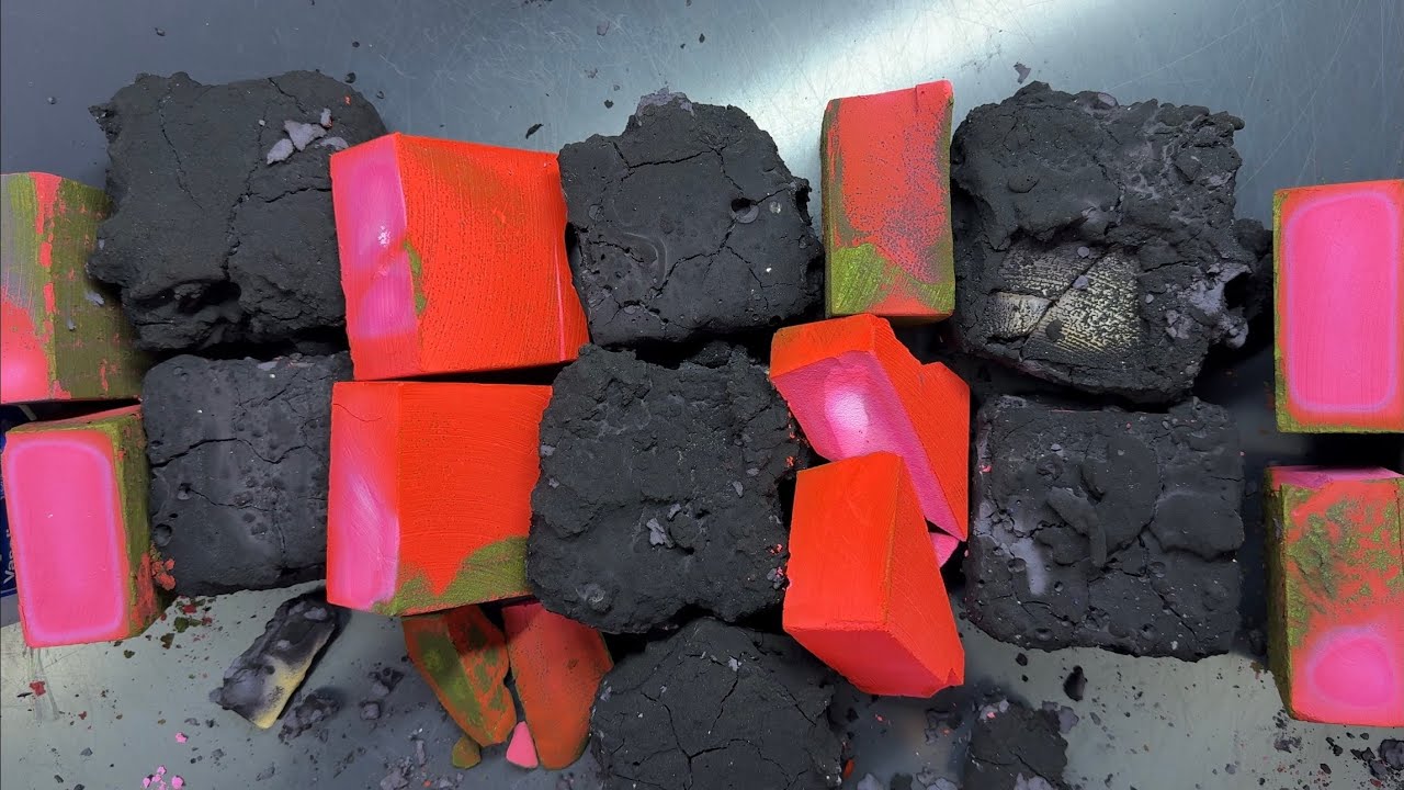 Charcoal PASTE + Vibrant PINK Dyed G1🖤💕