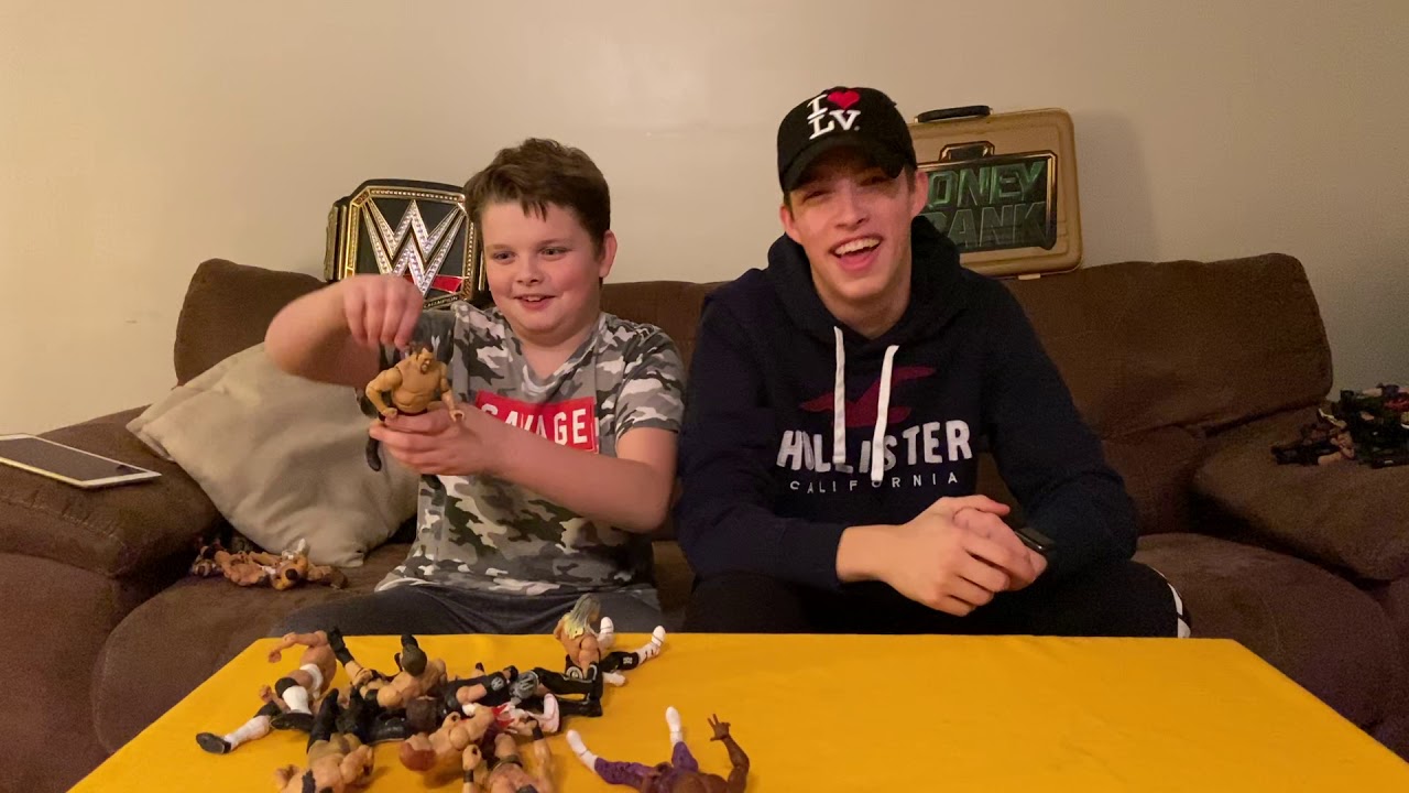 WWE Draft Me vs My Brother plus Royal Rumble Predictions Figures