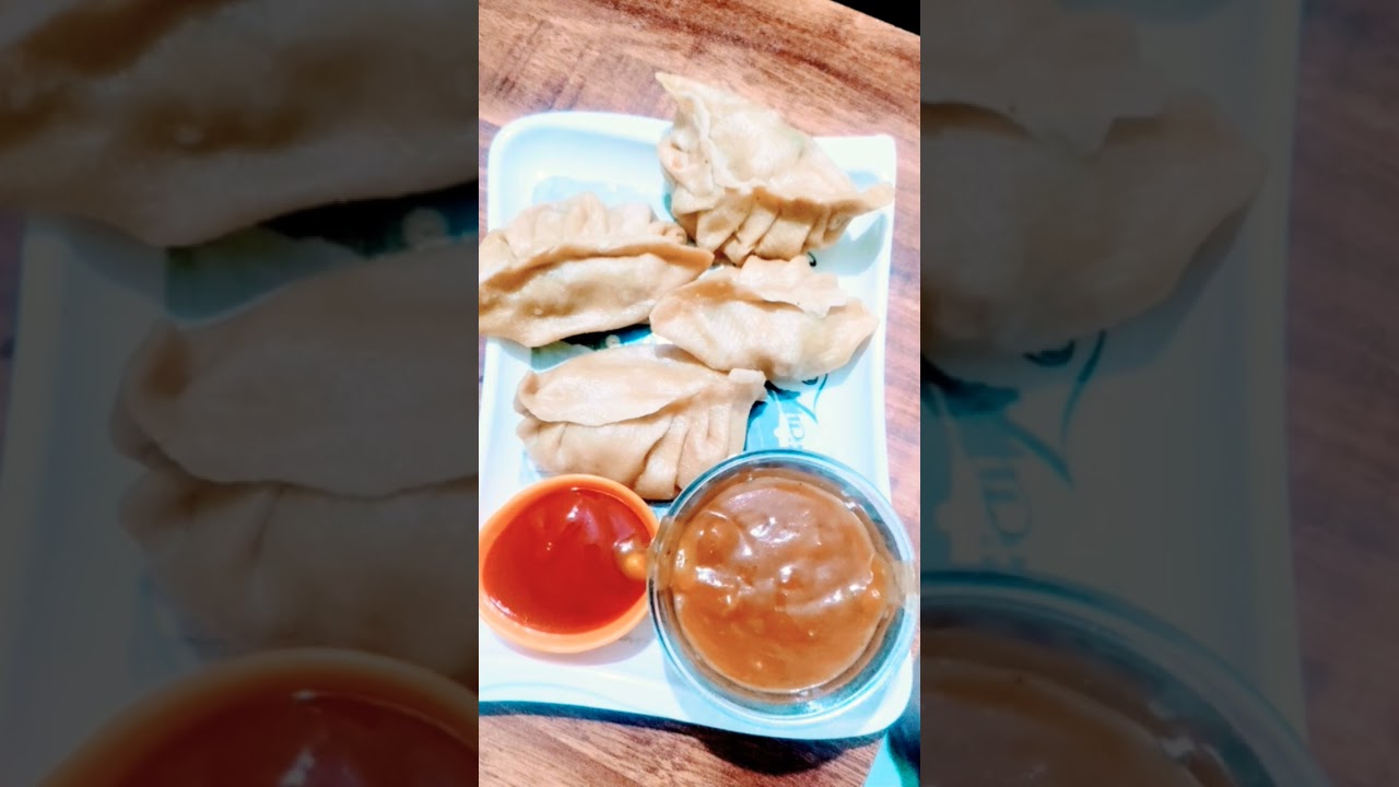 momos