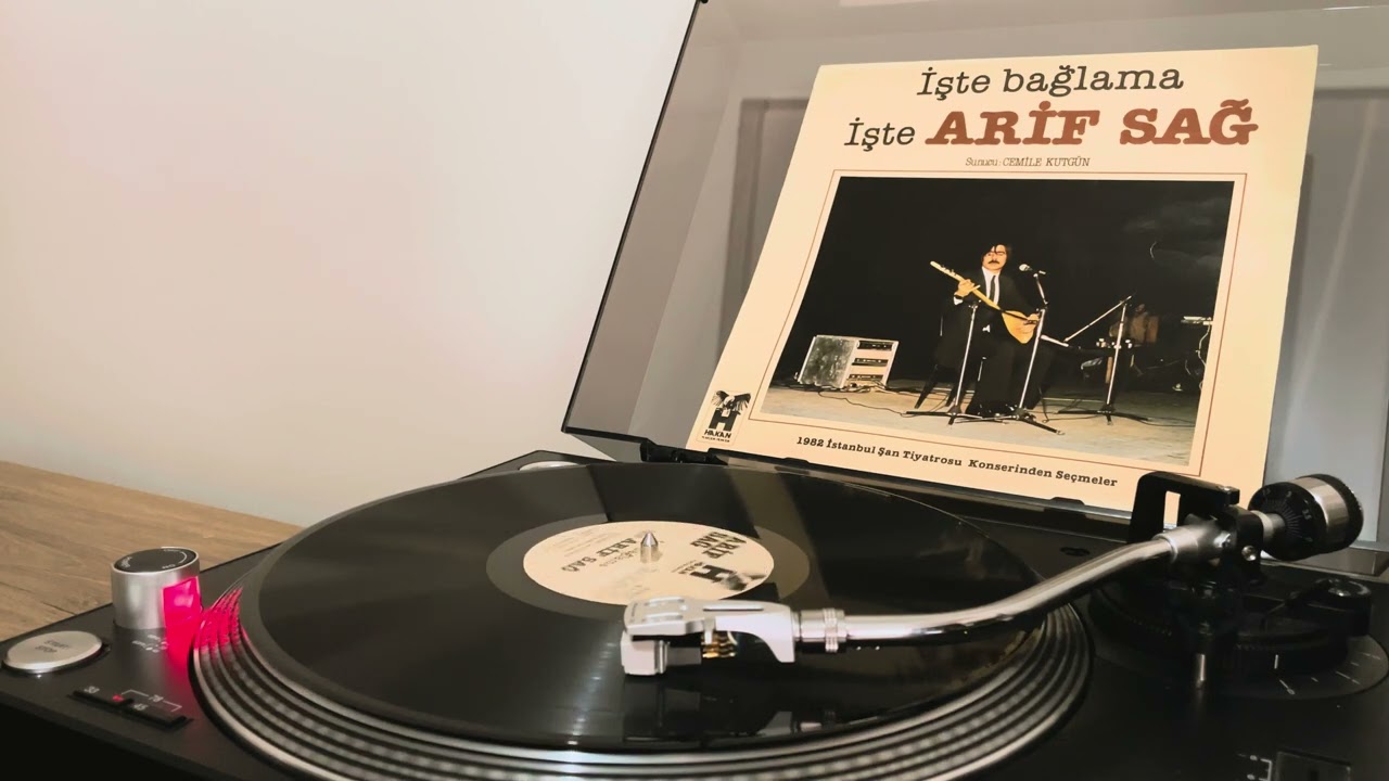 ARİF SAĞ - YÜCE DAĞ BAŞINA KAR YAĞMIŞ GİBİ (ÇİRKİN SEVİLİR Mİ LEYLİ LEYLİ) - DÖNEM PLAK KAYDI I 4K