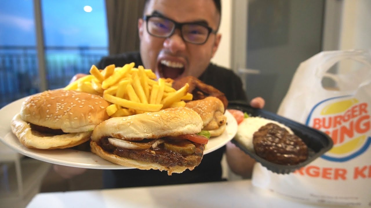 How Does BURGER KING Compare In Vietnam?!?!