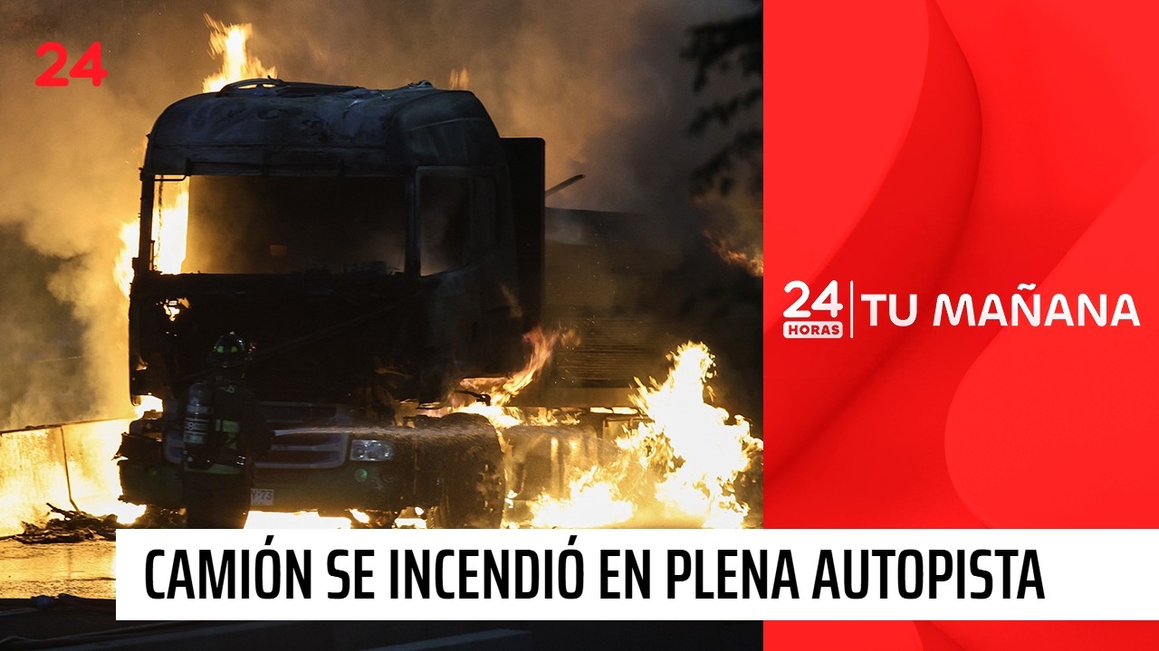 Camión de gran tamaño se incendió en plena Autopista Central | 24 Horas TVN Chile