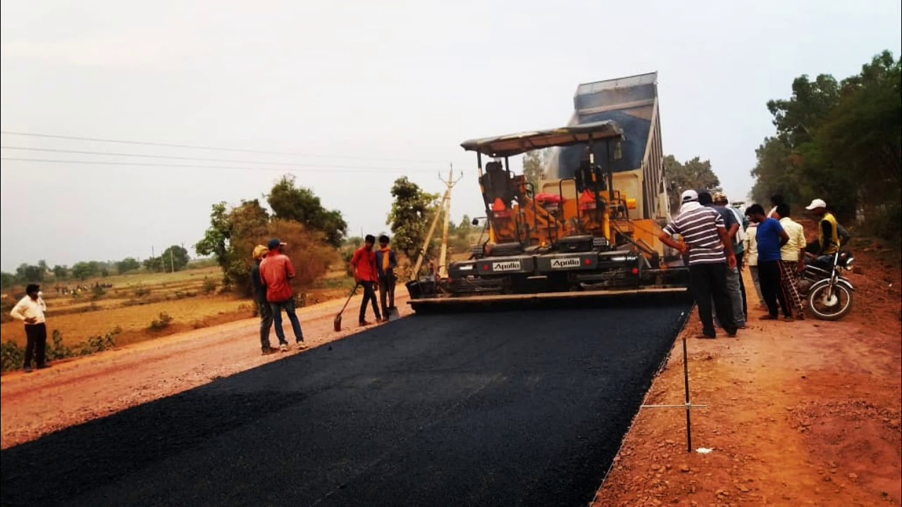 SENSOR PAVER V/S MACHENICAL PAVER