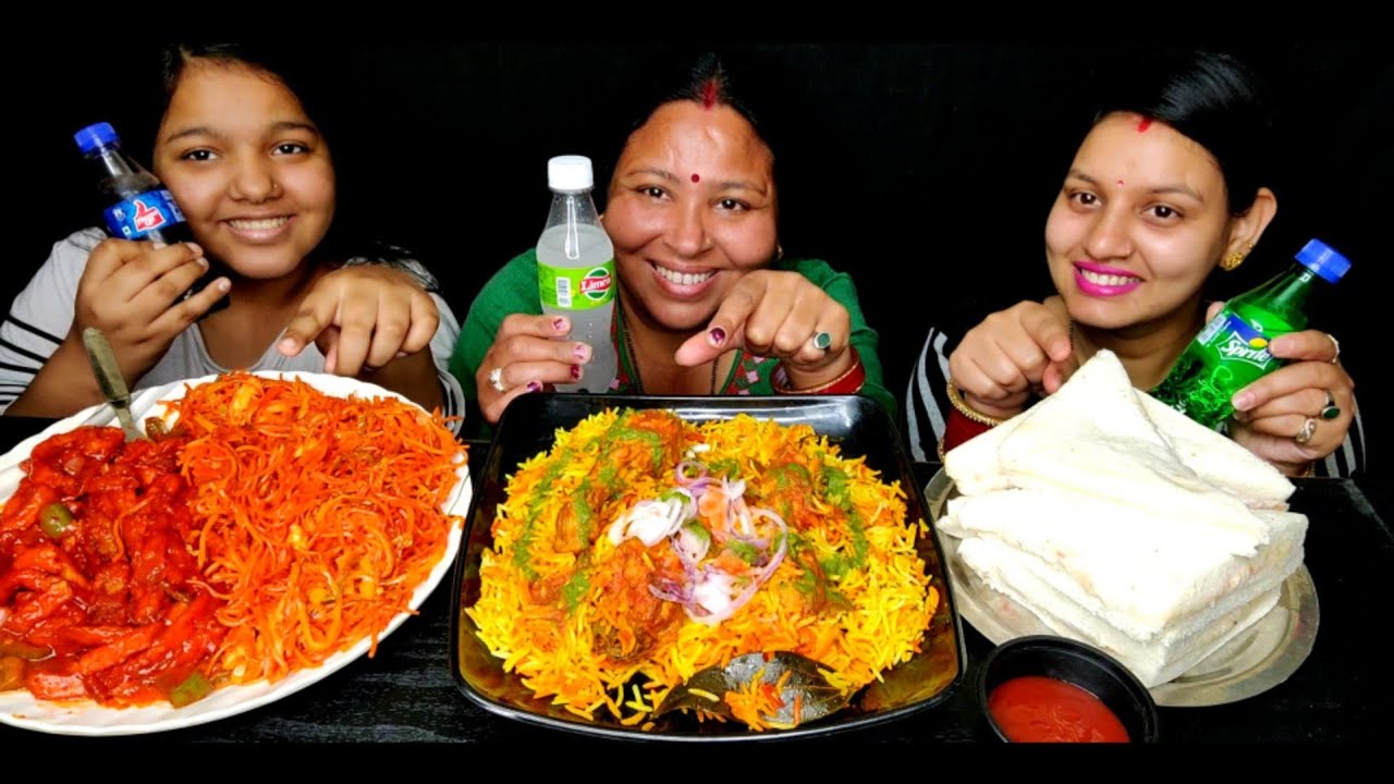 EATING VEG SANDWICH 🥪 I CHICKEN 🍗 BIRYANI I CHILLI POTATO AND VEG SINGAPURI NOODLES II FOODIE GDl