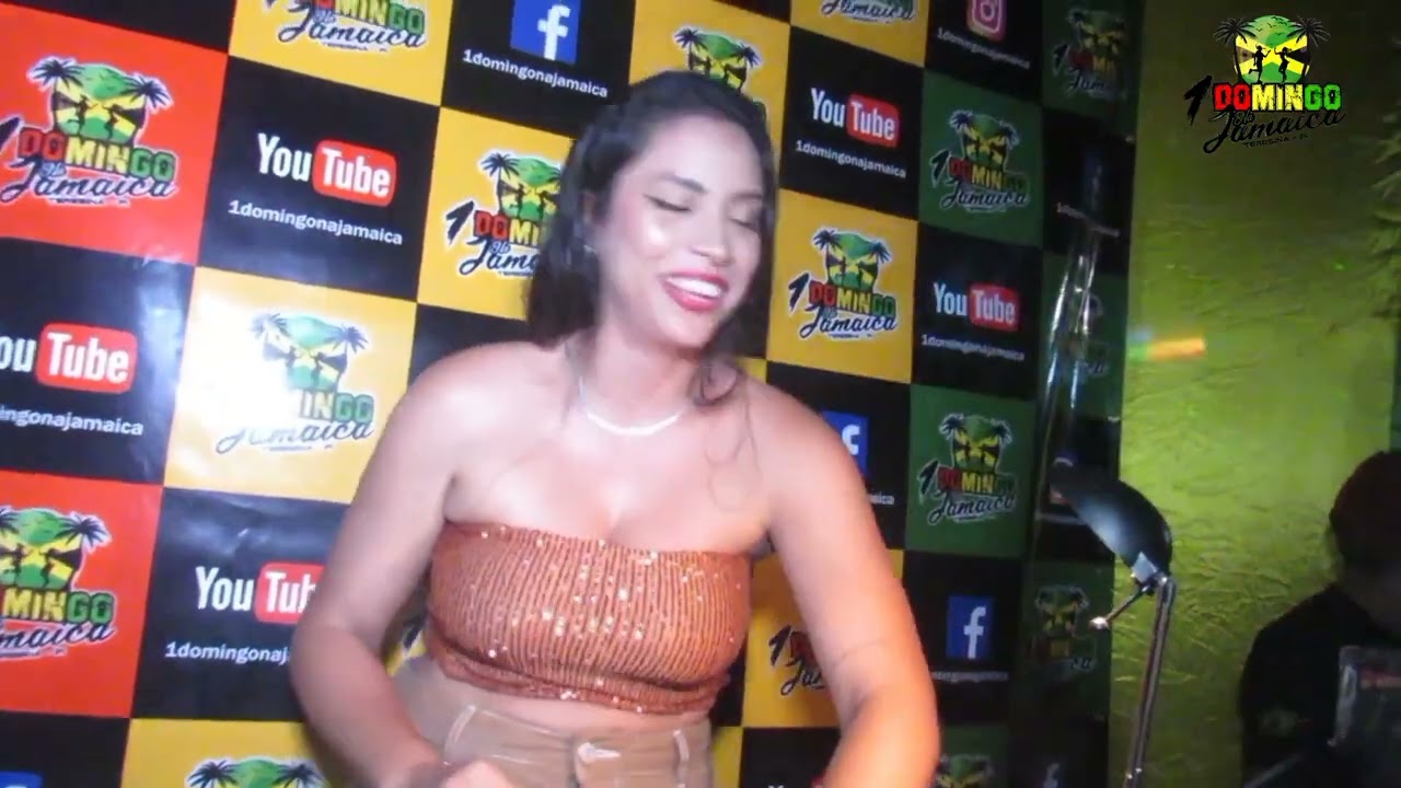 UM DOMINGO NA JAMAICA MANU STAR