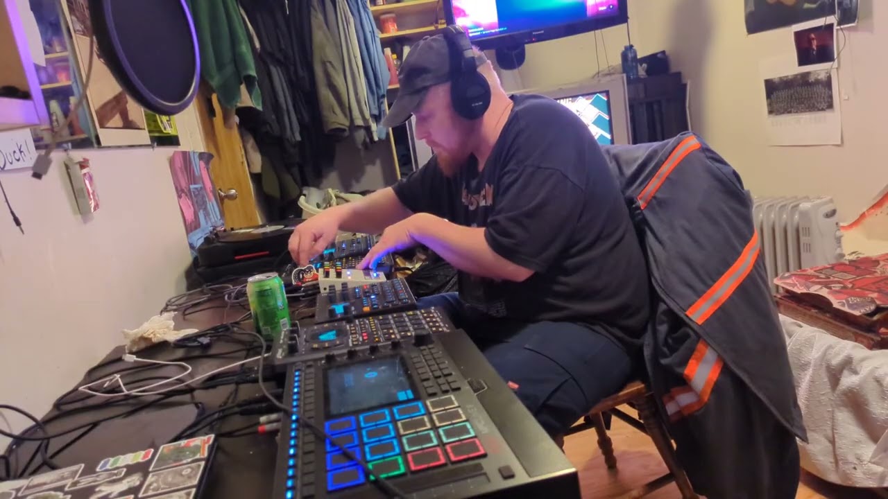 #resampling #sp404mk2 #digitakt2 #music  #beatmaking (coma) (trust God)