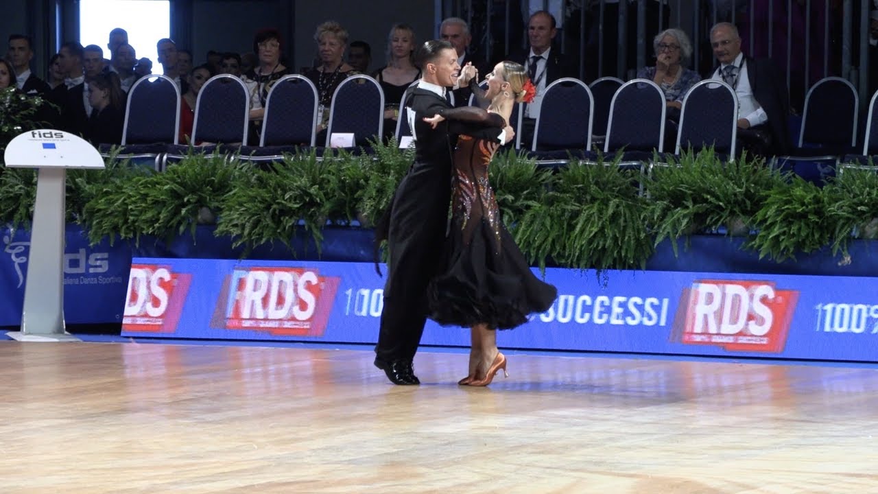 Anton Skuratov - Alena Uehlin GER | Quickstep | WDSF GrandSlam Standard - Rimini 2018