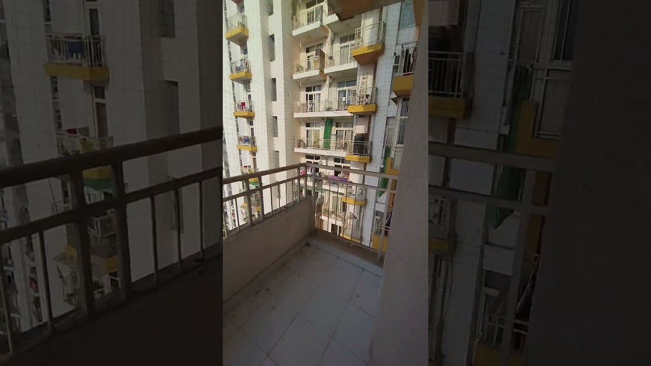 2 bhk cloud 9 vaishali Call 9990920190 9718606918