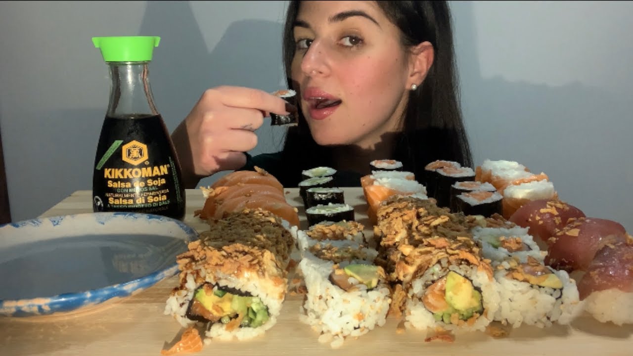 ASMR ITA | SUSHI EATING 🍣🥢🎏