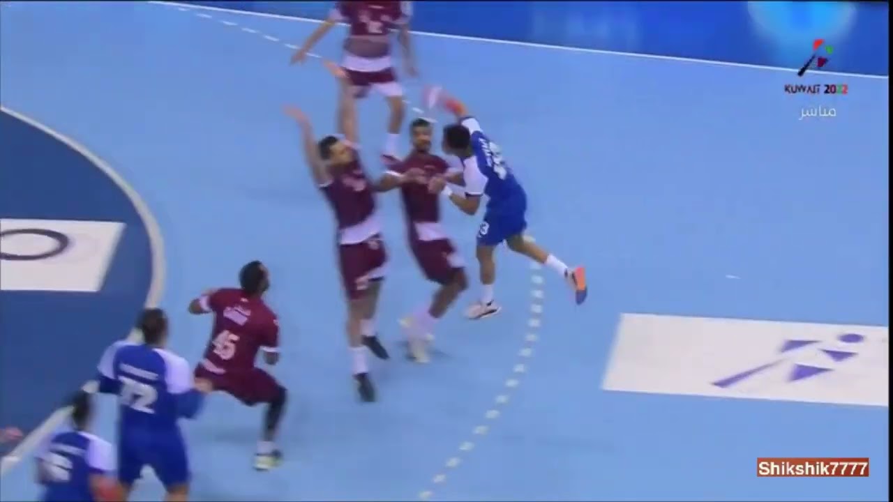 سيف العدواني لاعب منتخب الكويت ونادي الكويت لكرة اليد في البطوية الخليجيه 2022