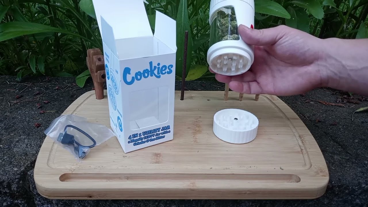 Cookies 4-in-1 Utility Jar Review