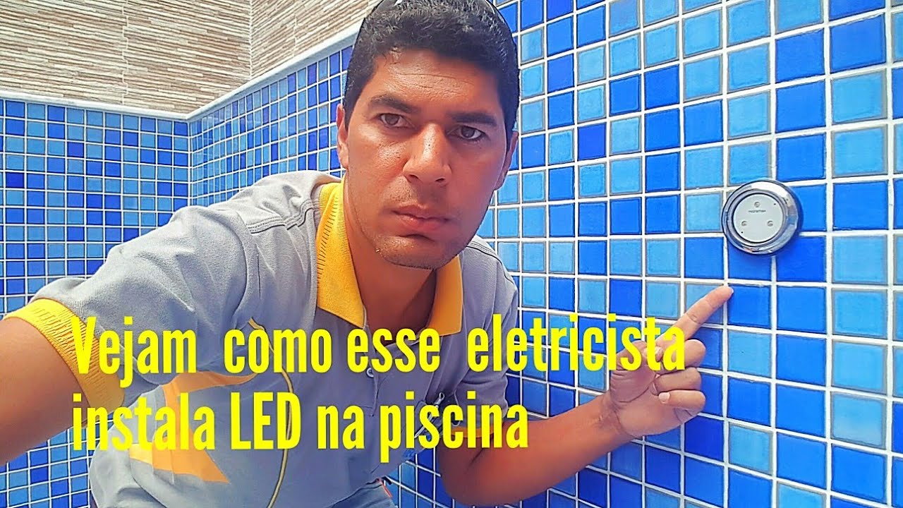 Veja como esse eletricista instala LED na piscina video 1