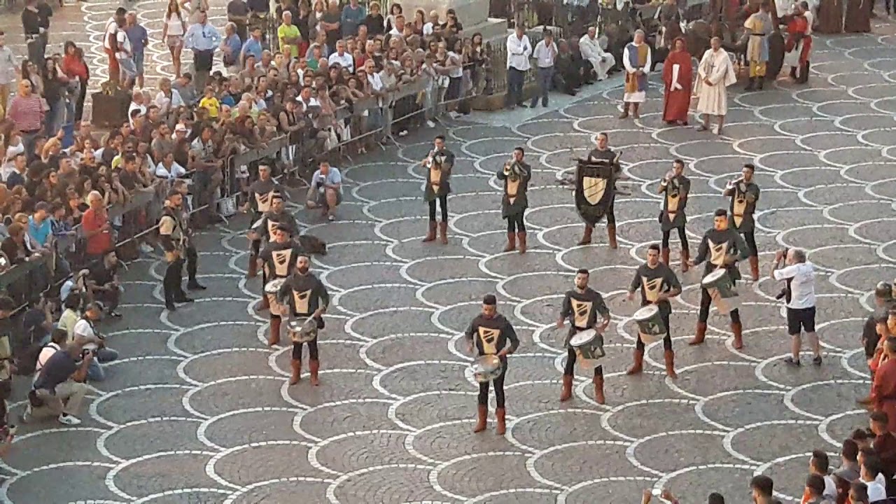 Musici di Piazza Medioevale [ESIBIZIONE CONSEGNA DELLE CHIAVI 2017] (Tamburi di Piazza Armerina)