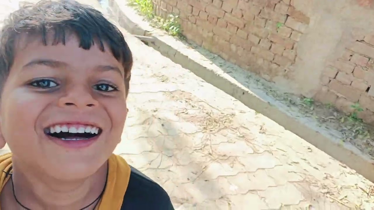 New vlog 🤣 gonv ka deshi vlog #like subscribe #comment #explore video trending 🙏🤣🤣🤣