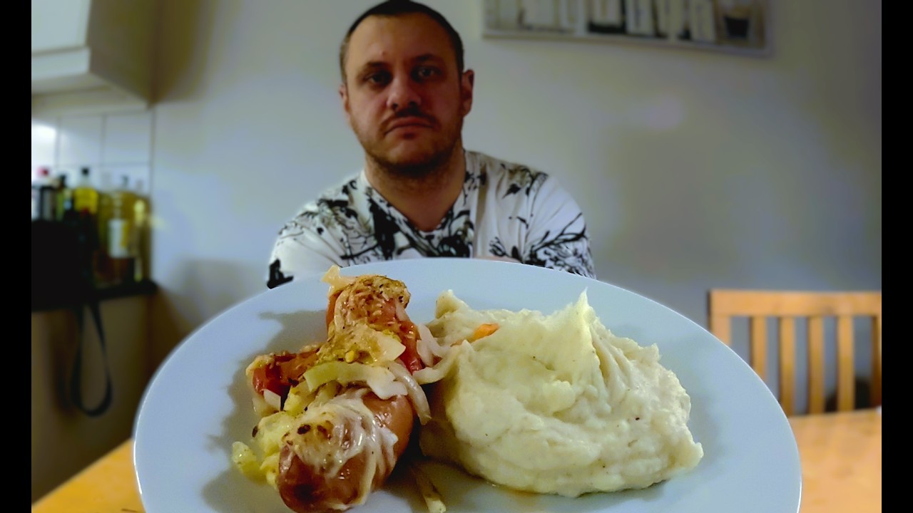 Mos med Korv i ugn - När någon annan lagar maten