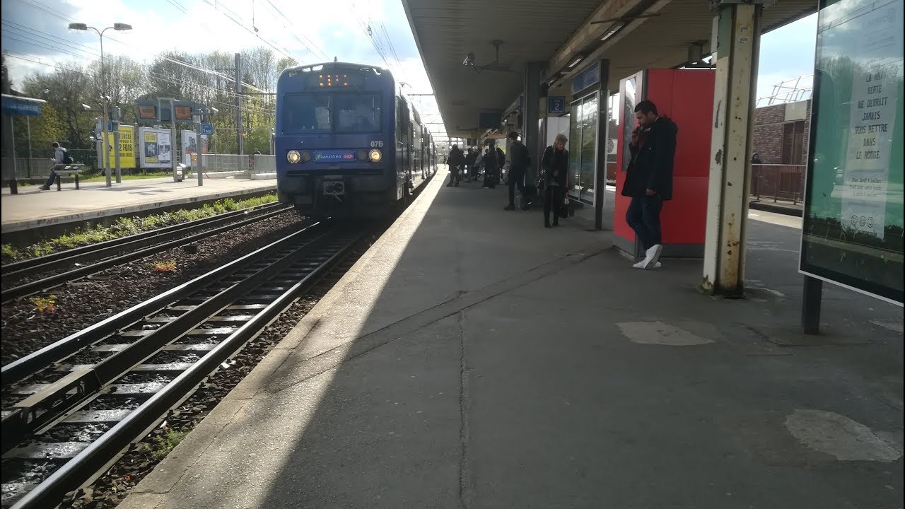 Transilien U La Verrière - La Défense Z 8800