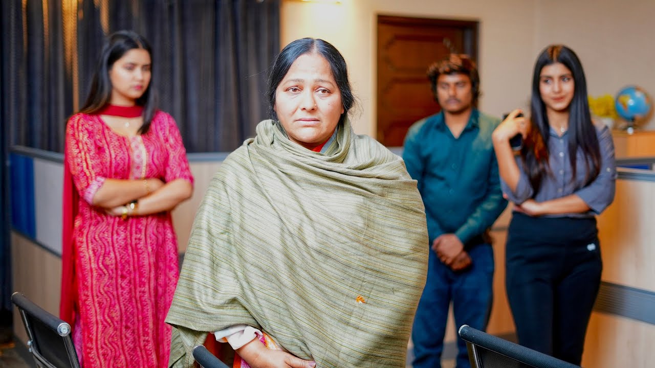 Bank Manager Got A Good Lesson For Misbehaving With Poor Lady | Anand Mandal
