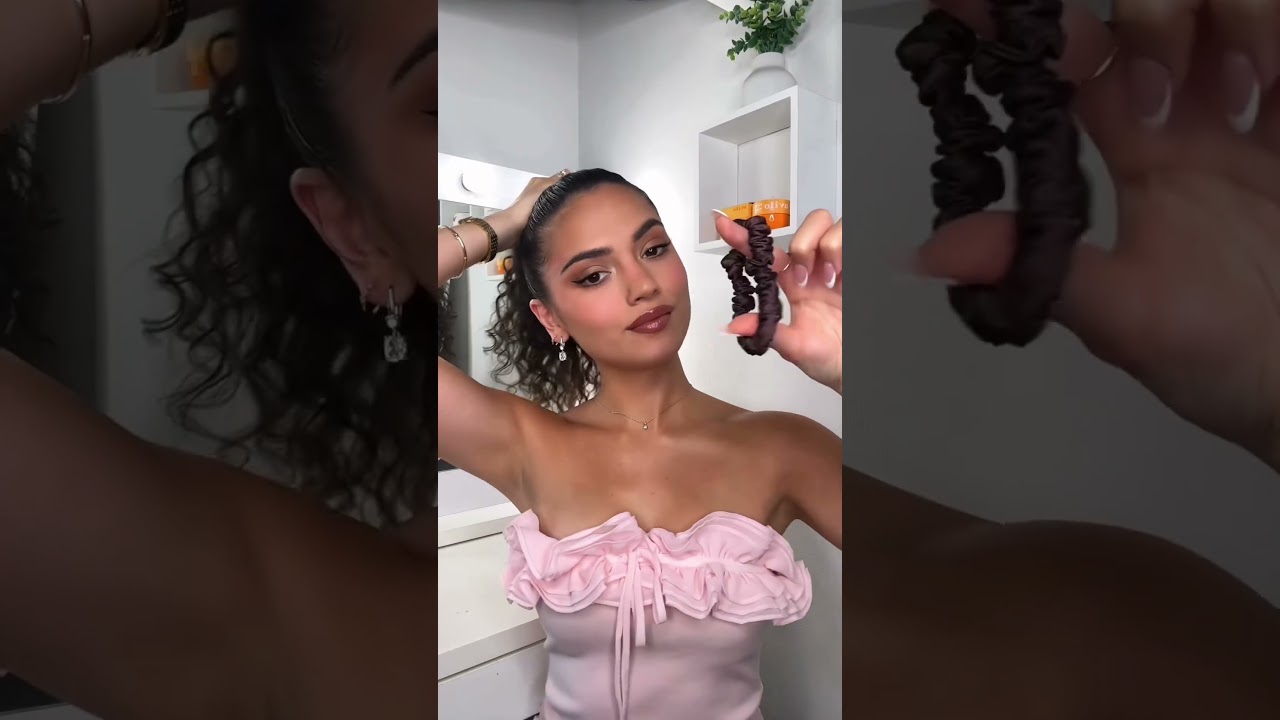 Slicked curly bun tutorial😍💖 #curlyhair #hairstyle #curls #curlygirl