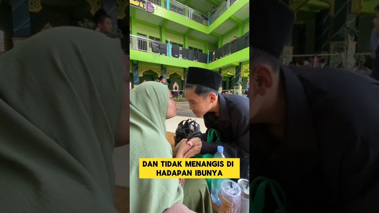 momen haru ketika santri menahan air mata saat dijenguk ibunya ‼️ #santri #ibu #pesantren #mondok