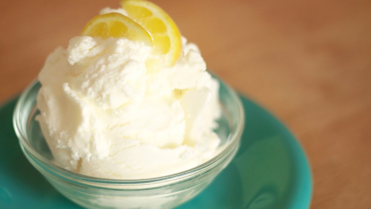 HOMEMADE LEMON ICE CREAM RECIPE