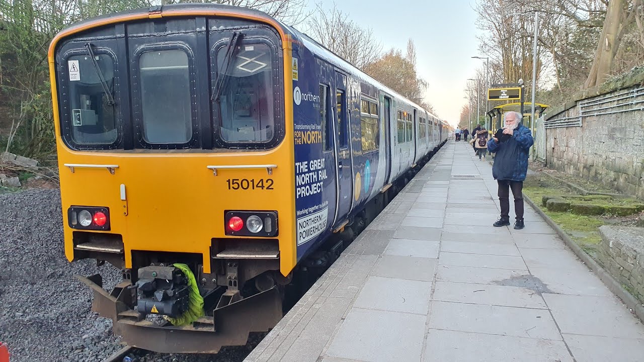Final journey!! Northern Rail 150142 on the last ever passenger service between Rainford and Kirkby
