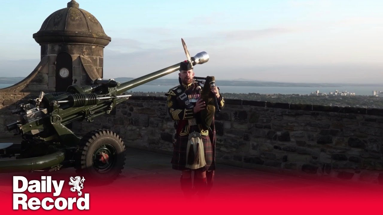 Edinburgh Castle hosts lone piper to mark 80th anniversary of VJ Day