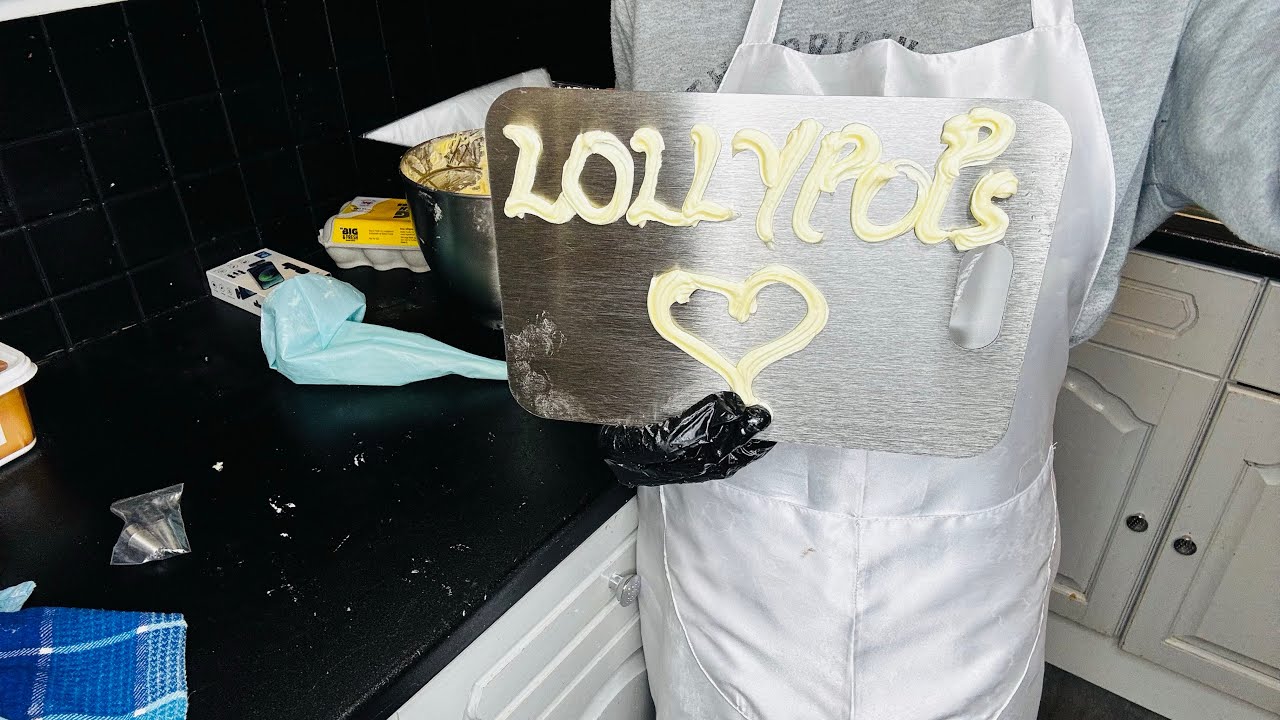 Covering a Cake for the First Time 