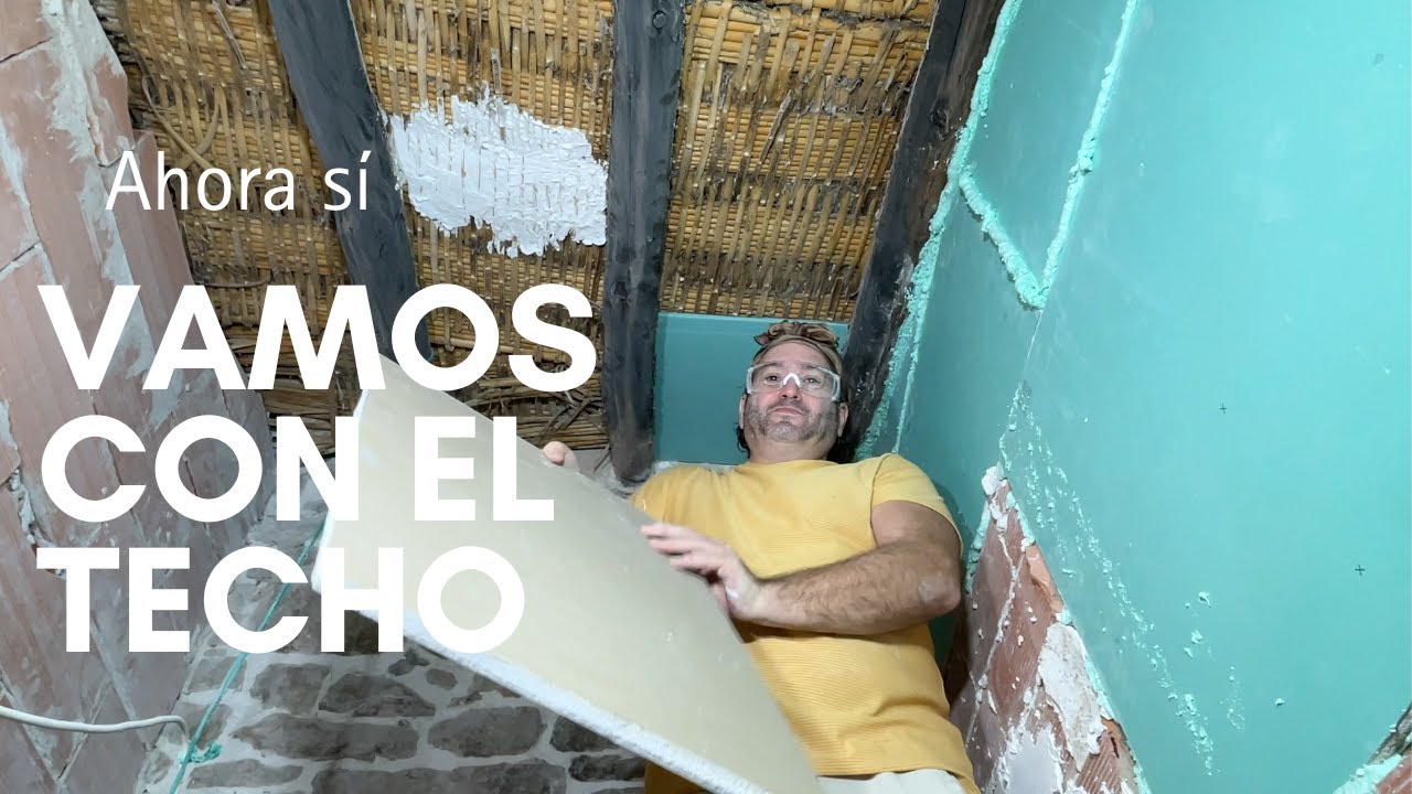 Reformas en la Casa de Piedra, Techo de pladur con las vigas de madera, Así está el Baño del Pueblo