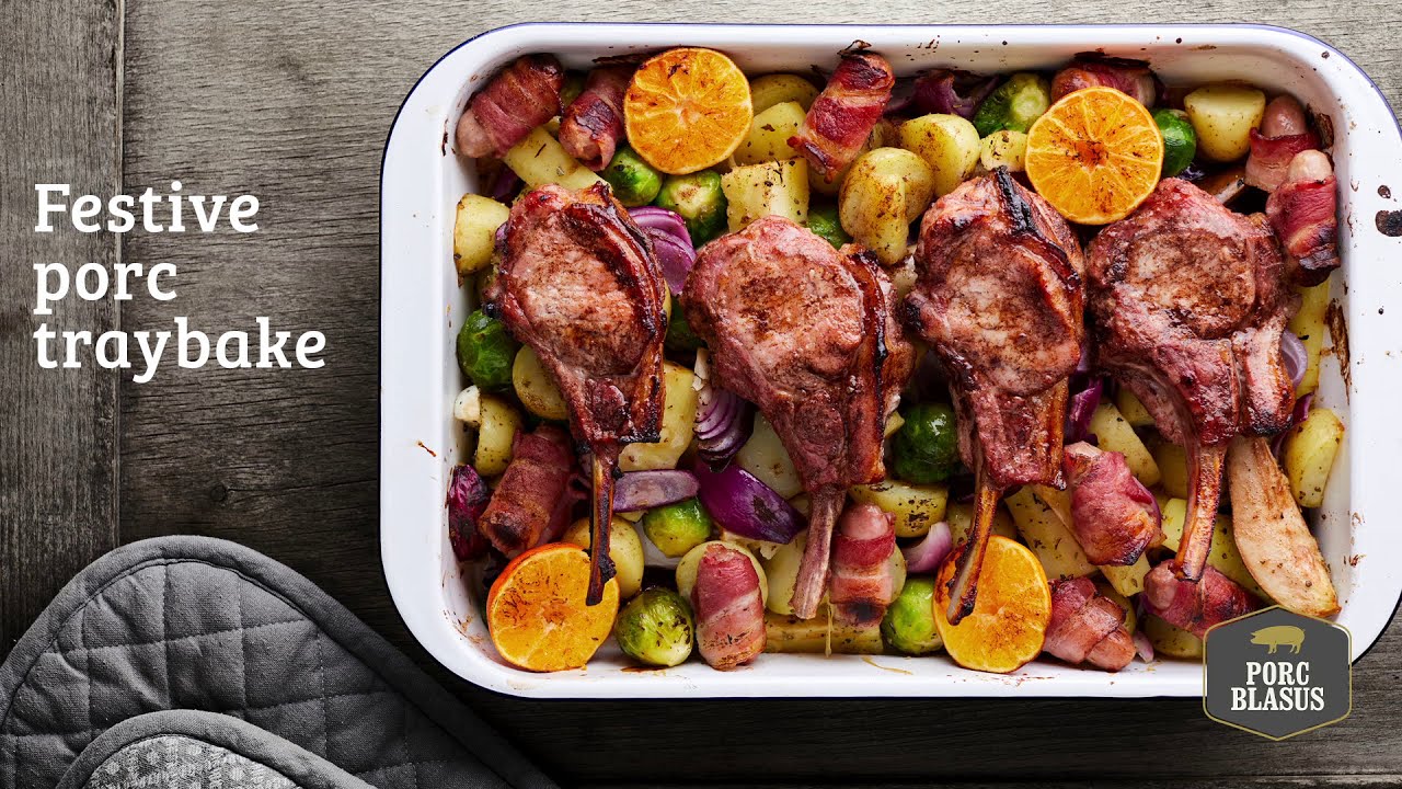 Festive porc traybake
