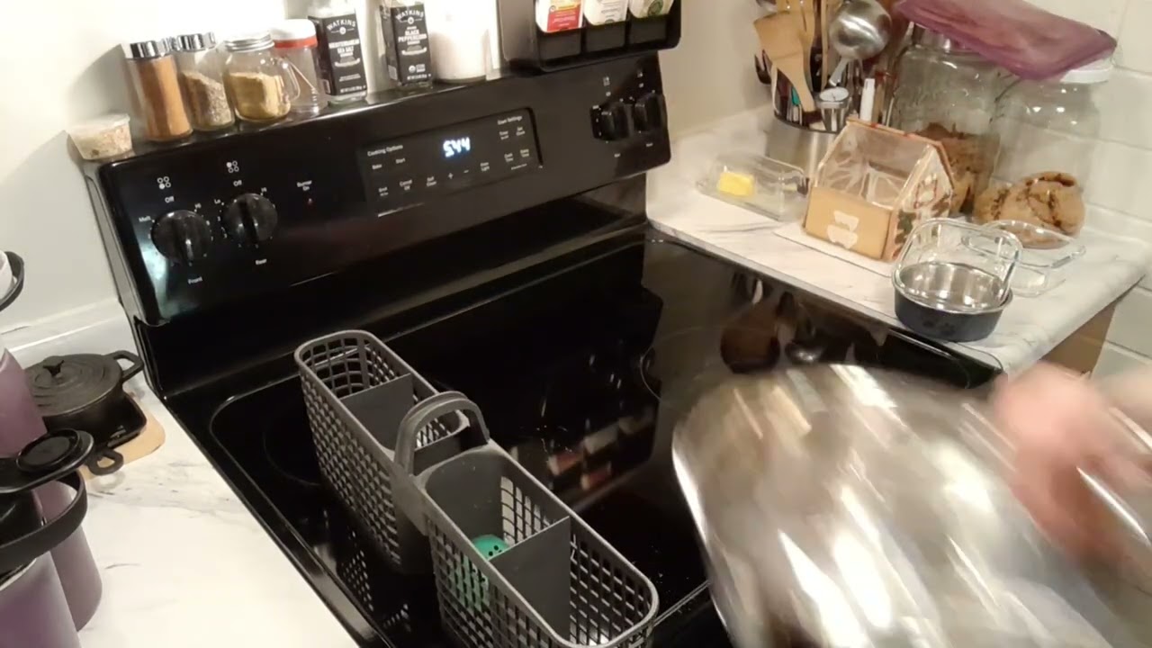 Beginning of the week kitchen clean|cleaning motivation 