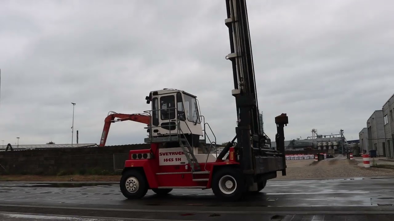 JT54 Svetruck 16CS5H; year 2014