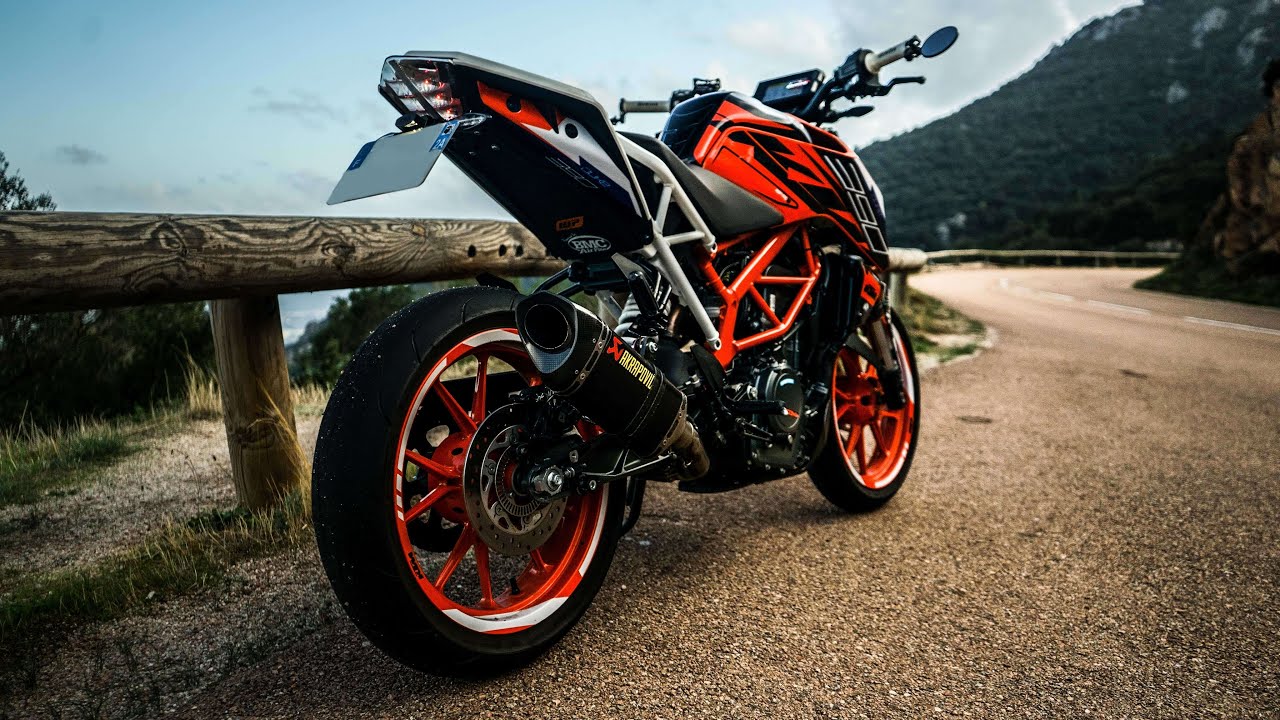 REVS - FULL EXHAUST - KTM Duke 390 Akrapovic+HP Corse Decat